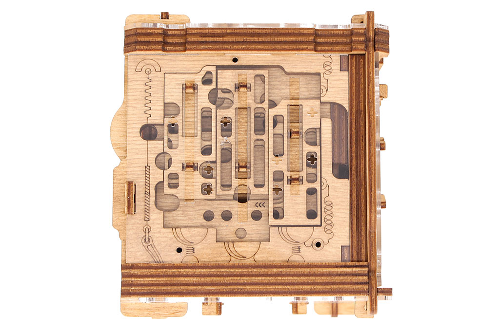 Cluebox | Escape Room in a Box - Cambridge Labyrinth, 46,99 €